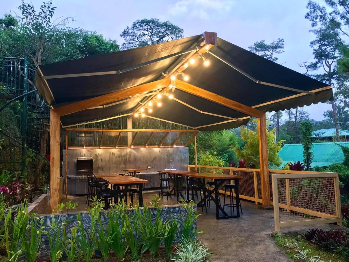 Log Cabin Hotel - Safari Lodge Baguio Baguio City Buitenkant foto