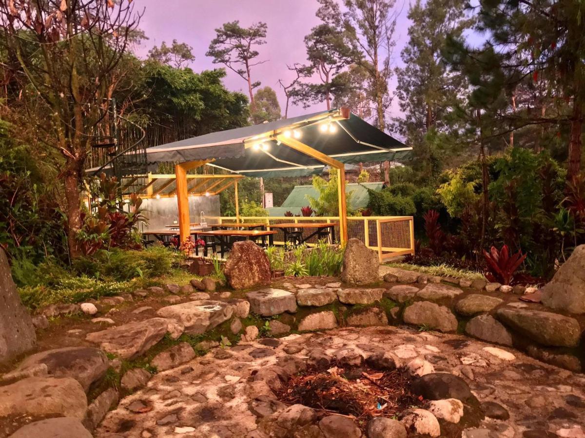 Log Cabin Hotel - Safari Lodge Baguio Baguio City Buitenkant foto