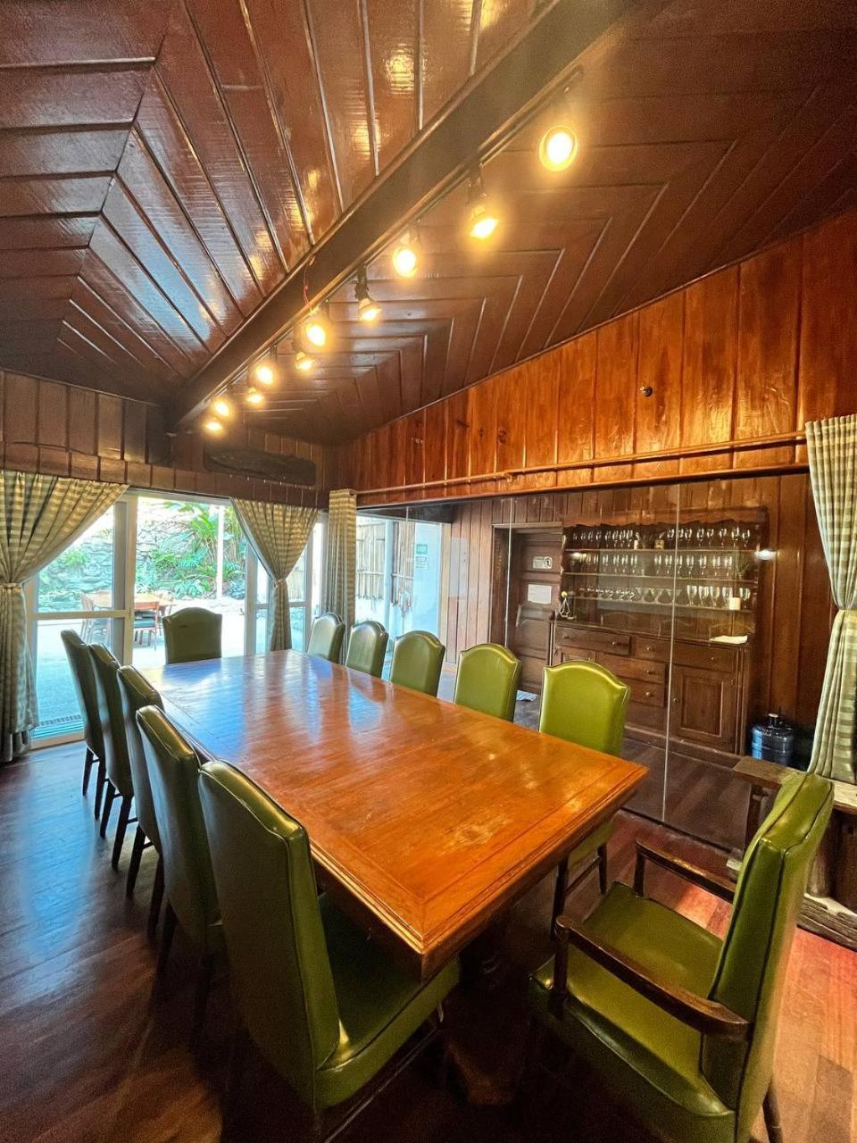 Log Cabin Hotel - Safari Lodge Baguio Baguio City Buitenkant foto